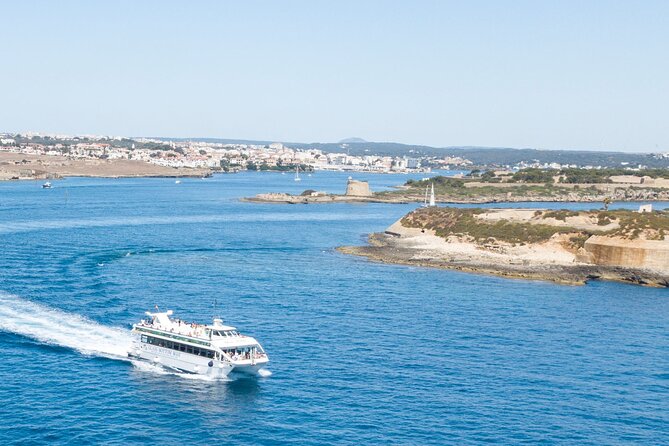 1-hour boat trip around the Port of Mahón - Comfort, Heat, and Noise: Small Things That Change the Day
