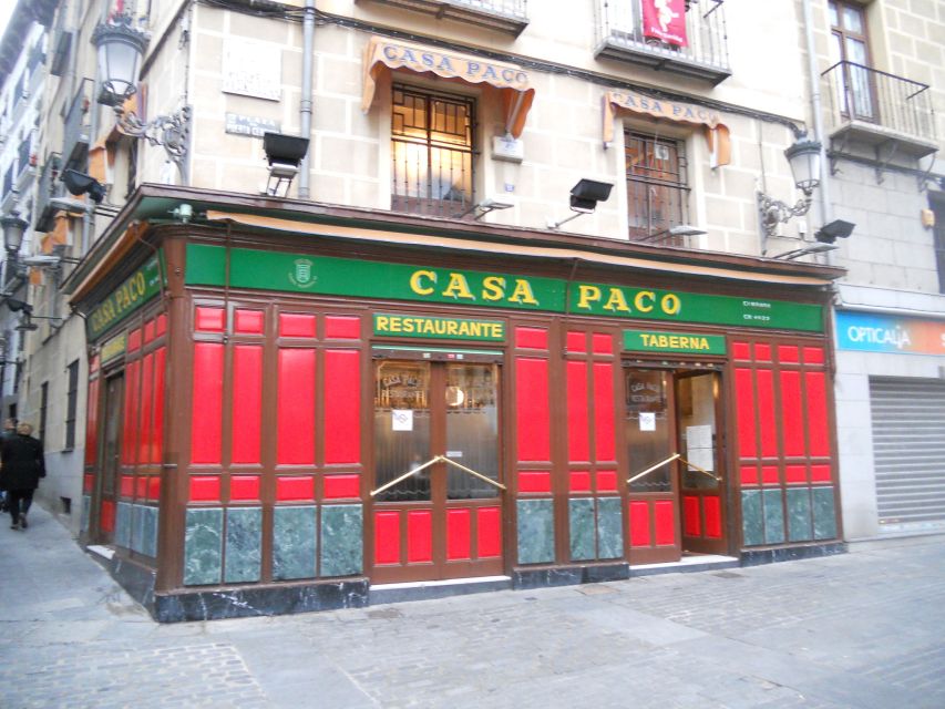 2.5-Hour Evening Tapas Tour through Madrid - Stop 3: the final bar where the night clicks
