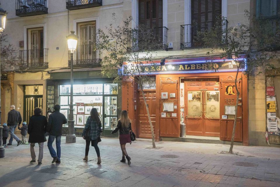2.5-Hour Evening Tapas Tour through Madrid - What about a fourth bar?