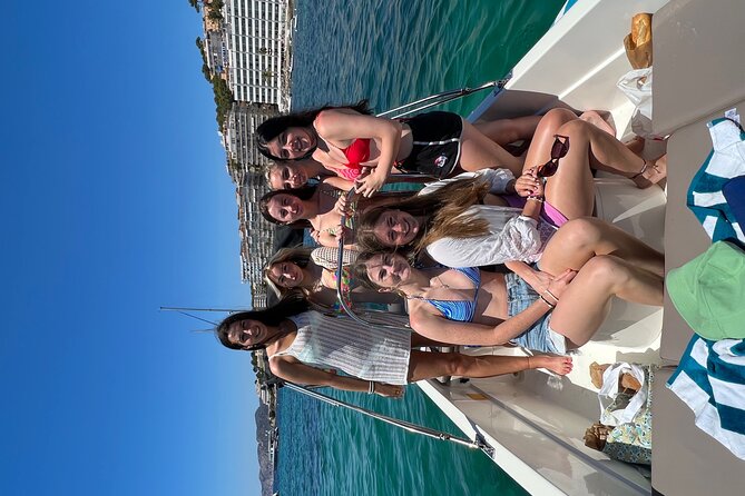 2 Hours Boat Rental in Santa Ponsa without License - A no-license Santa Ponsa boat rental with real coaching