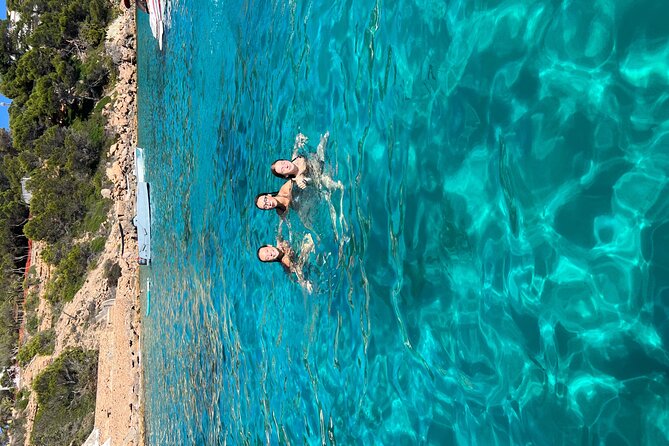 2 Hours Boat Rental in Santa Ponsa without License - Price and value: $181.48 per group up to 5 for a self-led boat day