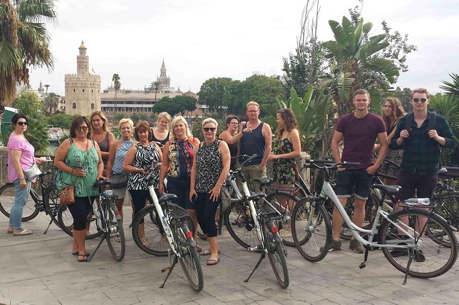3-hour Guided Bike Tour along the Highlights of Seville - Seville Cathedral and La Giralda viewpoints: the tower reads better from the bike