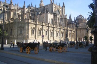3-hour Seville Cathedral and Alcazar Skip-the-Line Combo Tour - Real Alcázar: UNESCO royal palace energy with culture overlap