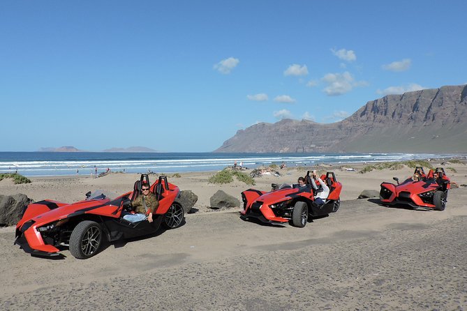 3 Hours Guided Tour with Polaris SLINGSHOT Around Lanzarote - Driving, Riding, and Switching: How the Fun Shares Out
