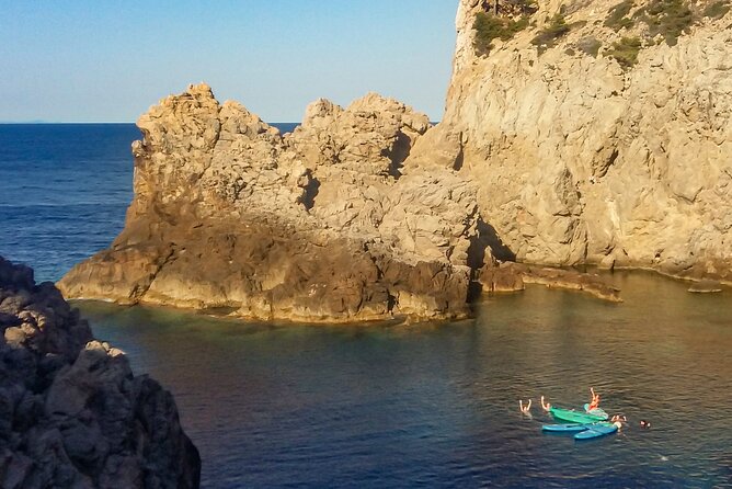 90' Stand Up Paddle tour in a small group in Cala Ratjada - Sunrise or Sunset Mood: When the Light Changes Everything