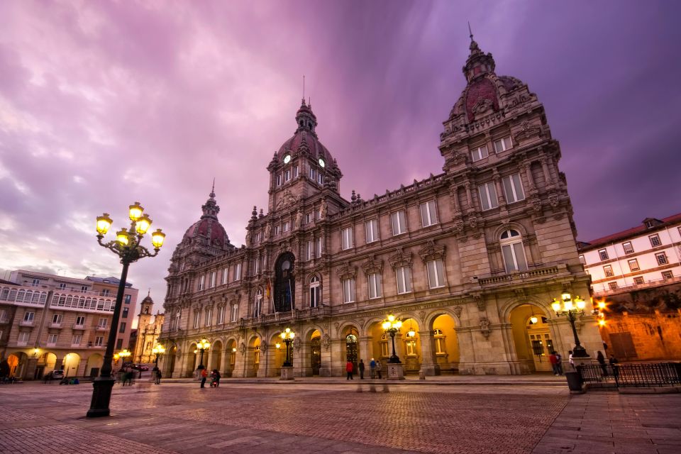 A Coruña: Historic Walking Tour Old Town and Highlights - Igrexa de Santiago and other churches: why these stops aren’t filler