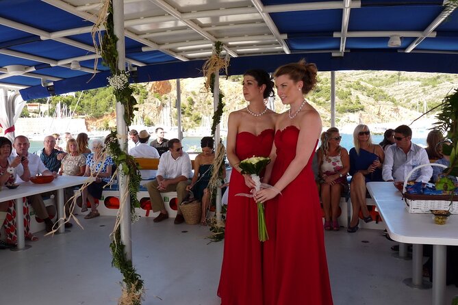 A day at sea from Dénia or Jávea with Barbecue aboard the Catamaran - Music, Movement, and Seasickness: Small Things That Matter