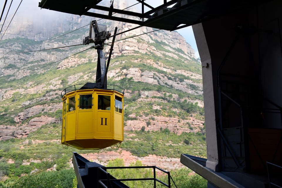 Aeri de Montserrat Cable Car Ticket - The Cable Car Ride: Views, Waiting Time, and How to Beat the Crowd