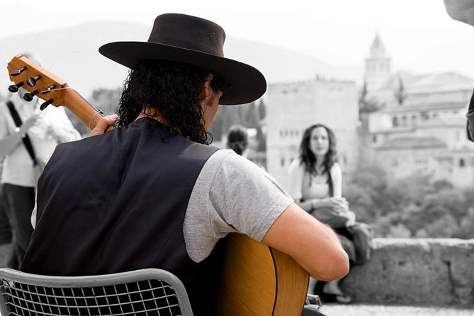 Albayzín y Sacromonte, Unesco Heritage Neighborhoods - Sacromonte caves: ravines, red hills, and the flamenco core
