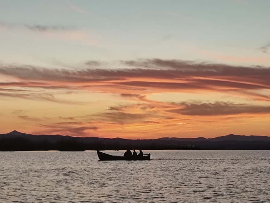 Albufera: Sunset and visit to the barraca - The guide experience: Spanish narration that keeps you oriented