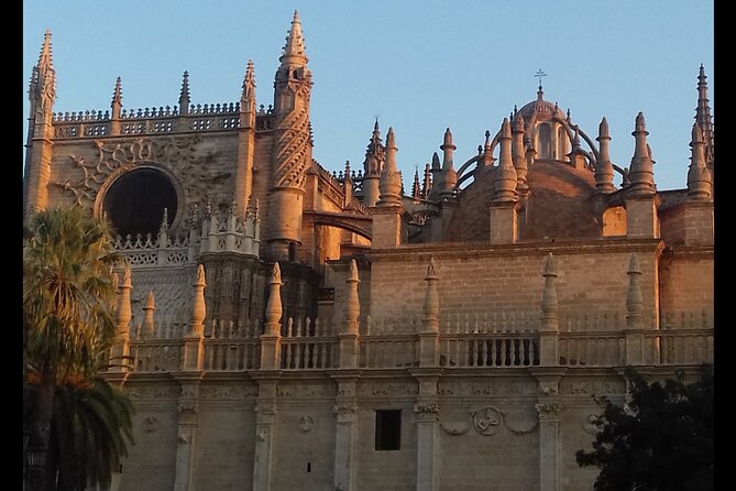 Alcazar and Cathedral of Seville Private Tour - Seville Cathedral: 75 Minutes to Understand the Scale (Without Getting Lost)