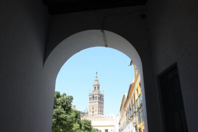 Alcazar and Cathedral Tour - Royal Alcázar: Mudéjar design, centenary gardens, and time limits