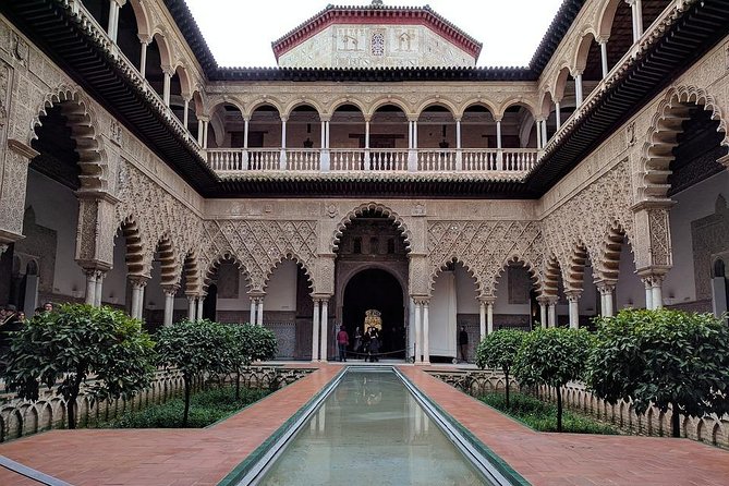 Alcazar, Cathedral and Giralda of Seville with entrance fee included - Real Alcázar: Mudéjar Details and the Dorne Connection