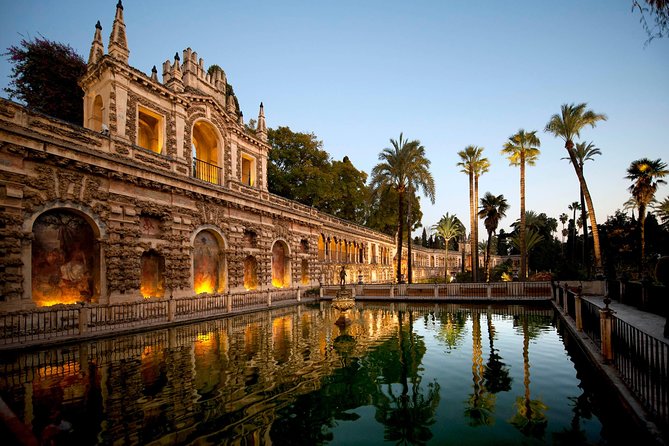 Alcazar, Cathedral and Giralda of Seville with entrance fee included - What the Official Guide Really Changes