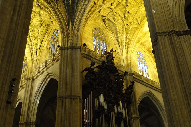 Alcazar & Cathedral of Seville Exclusive Group, max. 9 travelers - Torre Giralda Ramps: 34 Slopes to a 360-Degree View