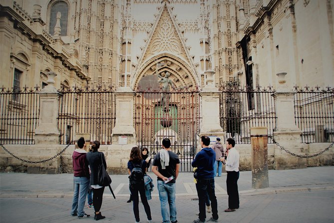 Alcazar & Cathedral of Seville Exclusive Group, max. 9 travelers - Meeting at the Immaculada Monument: No Hotel Pickup, Straight to the Action