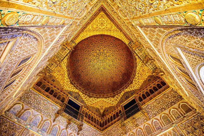 Alcazar of Seville Exclusive Group, max. 9 travelers - Stop 2: Jardines de los Reales Alcazares (Gardens) for about 15 minutes