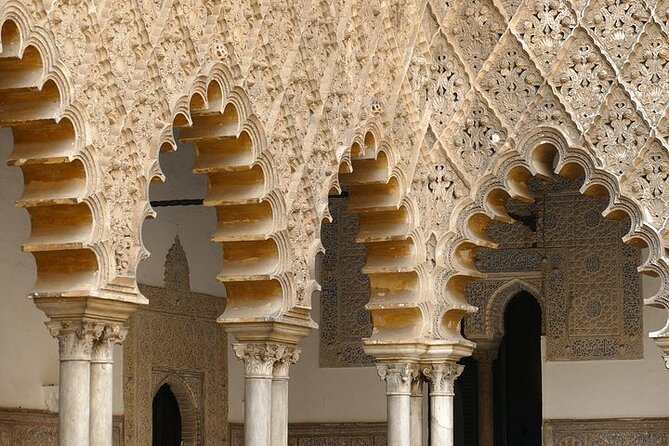 Alcázar of Seville. Skip the line! Includes access ticket - Entering the Real Alcázar: a royal palace that never really stopped
