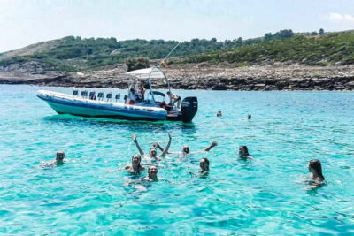 Alcudia: Formentor Beach, Lighthouse Cruise, and Small Group - Meeting in Alcudia: Optional Pickup and the Small-Group Rhythm
