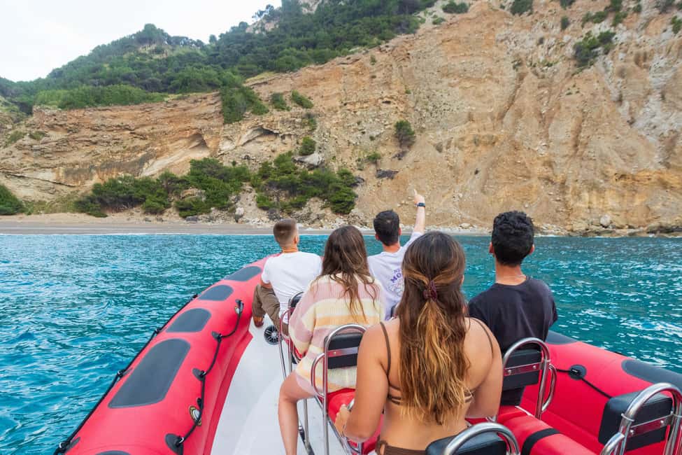 Alcudia: Sightseeing, Sea Caves & Snorkel Speedboat Tour - Dolphins: only if you booked the Dolphin Tour add-on