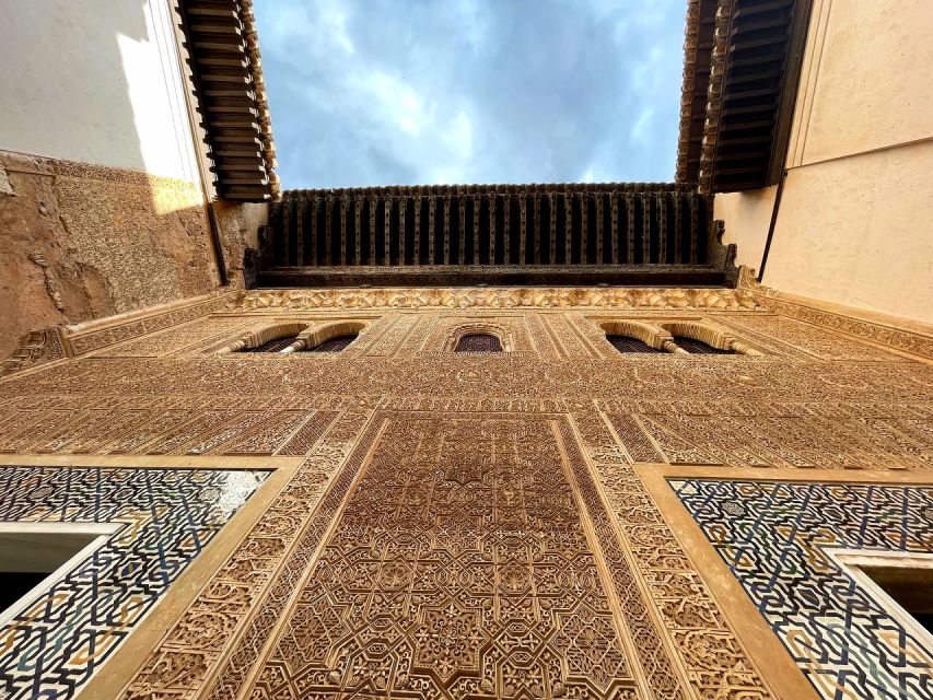 Alhambra and Nasrid Palaces Guided Tour with Tickets - Who This Alhambra and Nasrid Palaces Tour Is Best For