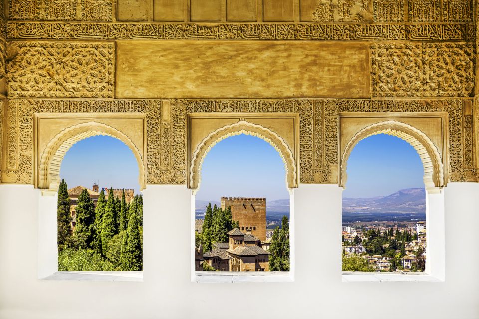 Alhambra: Generalife Gardens & Alcazaba Fast-Track Tour - The Nasrid Palaces question: plan your priorities