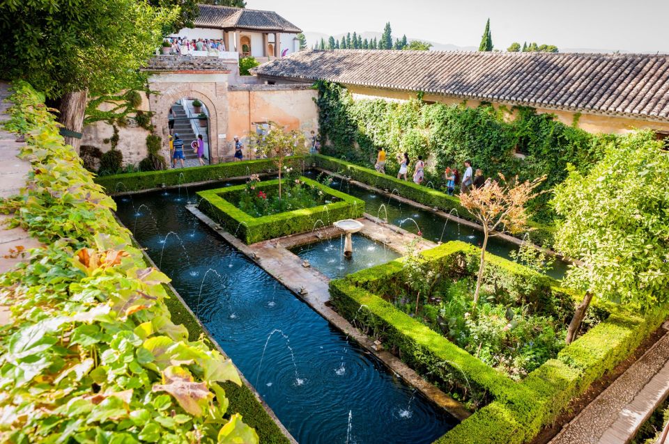 Alhambra & Generalife Tour including Transport & Admission - Price and Logistics: Is $82 Good Value?