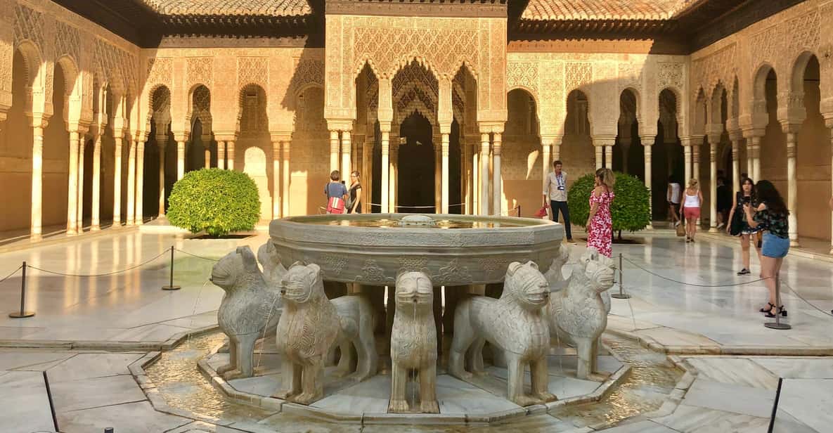 Alhambra: Guided Private Tour with Fast-Track Entry - Alcazaba: the fortress part you’ll remember