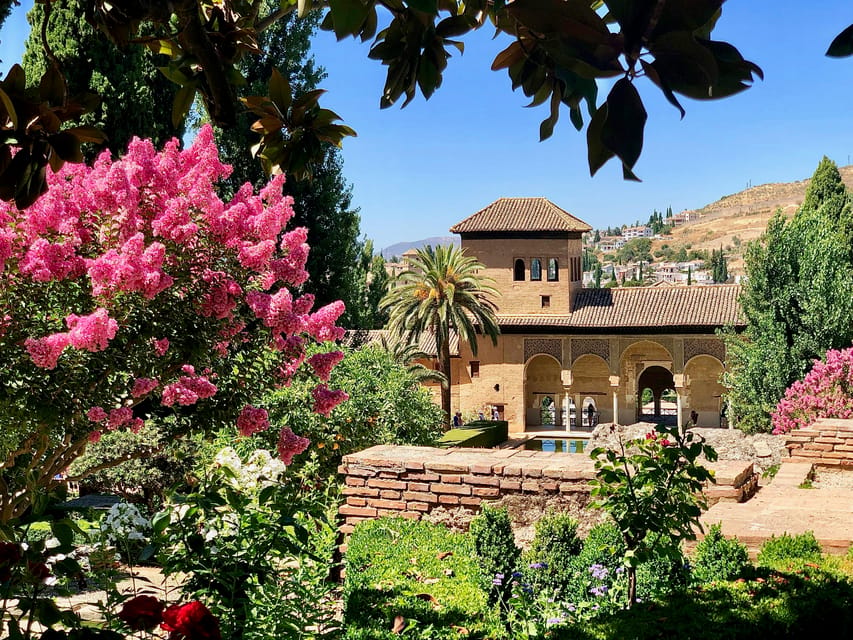 Alhambra: Guided Private Tour with Fast-Track Entry - How the tour stays worth $165 per person