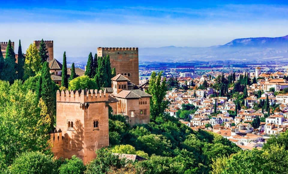 Alhambra Guided Tour with Fast-Track Entry - Palace of Charles V: A Quick Contrast That Helps You Read the Site