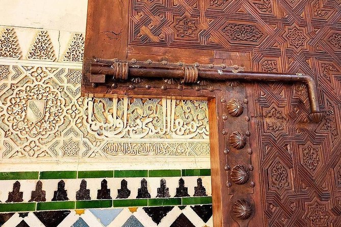 Alhambra, Nasrid Palaces and Generalife Private Tour from Malaga - The Driver-Guided Flow: How the Day Stays Calm