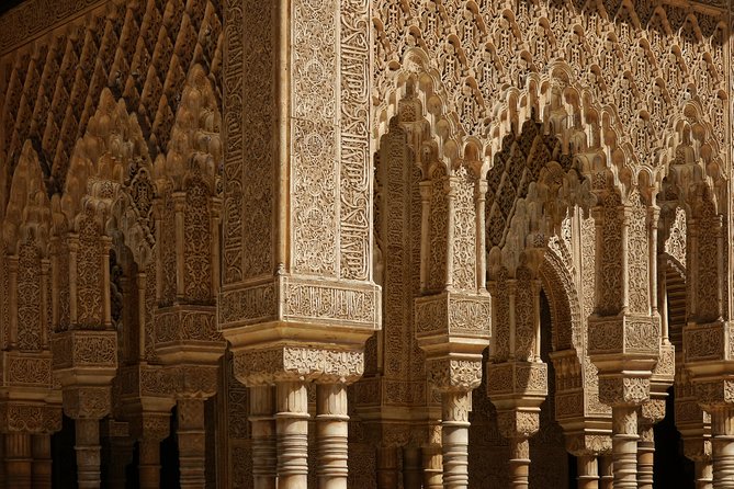 Alhambra, Nasrid Palaces, Generalife & Alcazaba Private Tour - Who This Private Alhambra Tour Fits Best