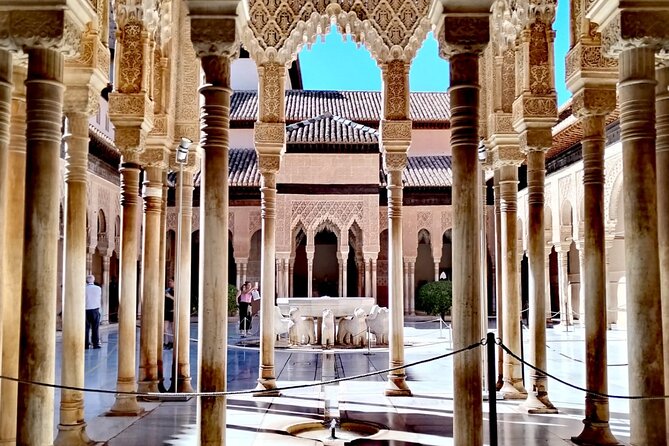 Alhambra Private Tour: Nasrid Palaces and Generalife - Stop 1: Alhambra Military Citadel + Nasrid Palaces—Where Your Guide Changes the Experience