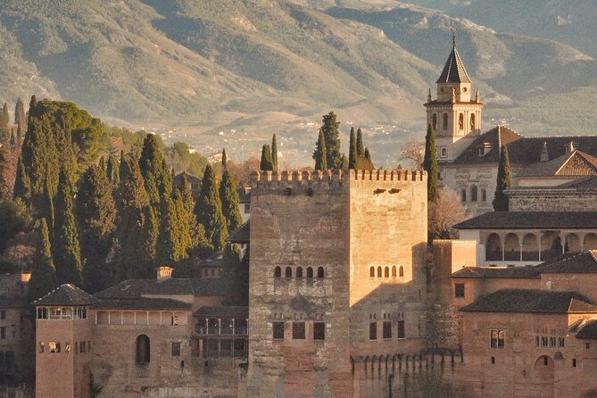 Alhambra Private Tour & Nazaries Palaces from Seville with Pickup - Why Seville to Granada feels like two trips in one day
