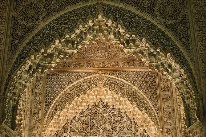 Alhambra Skip-the-line Private Tour including Nasrid Palaces - Value and price: when $338.76 per person makes sense