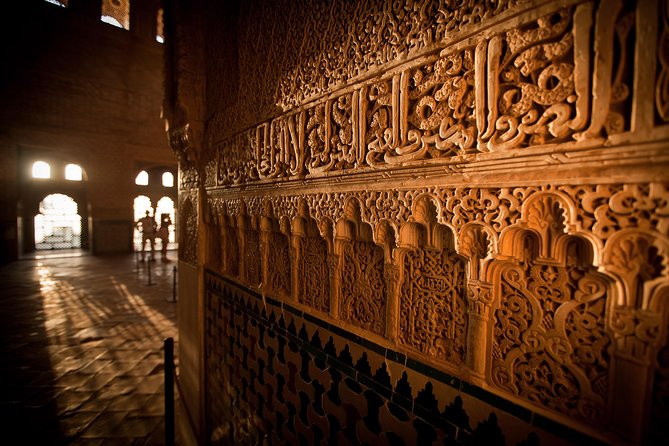 Alhambra: Small Group Tour with Local Guide & Admission - Should you book this Alhambra small-group tour?