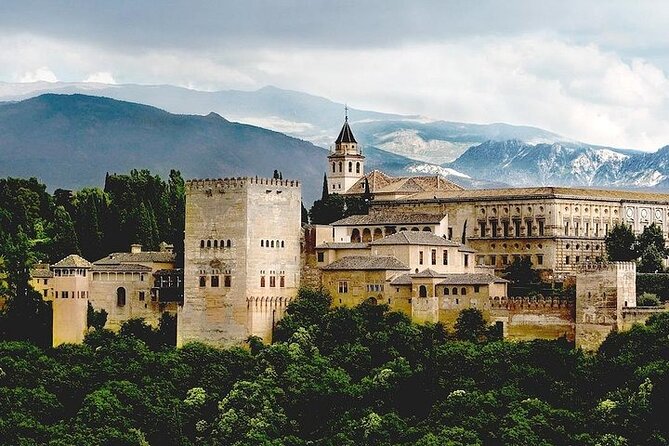 Alhambra Ticket Last Minute Deals - Why this last-minute Alhambra tour can save your plans