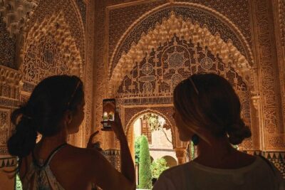 Alhambra Ticket with Audio Guide in Granada - Puerta de la Justicia and Puerta del Vino: Reading History in Stone