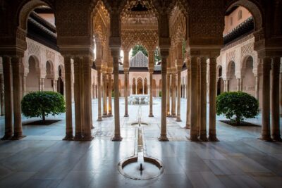 Alhambra Tour with Nasrid Palaces : Join a Group. Skip the line. - Where You Meet (and How Not to Miss the Group)