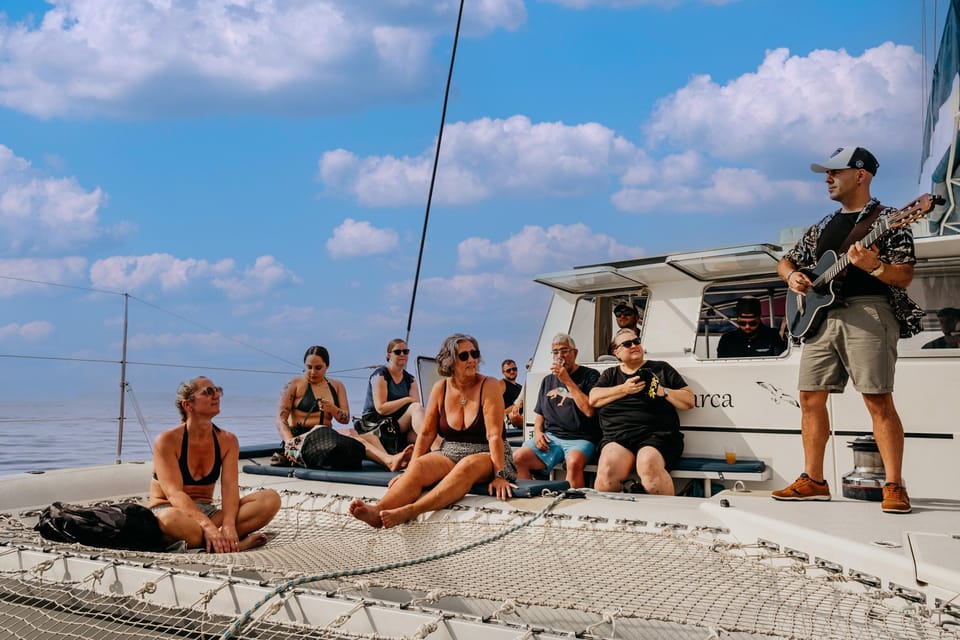 Alicante: Afternoon Cruise with Appetizer and Live Music - Cabo de las Huertas or la Albufereta: the anchor drop swim break