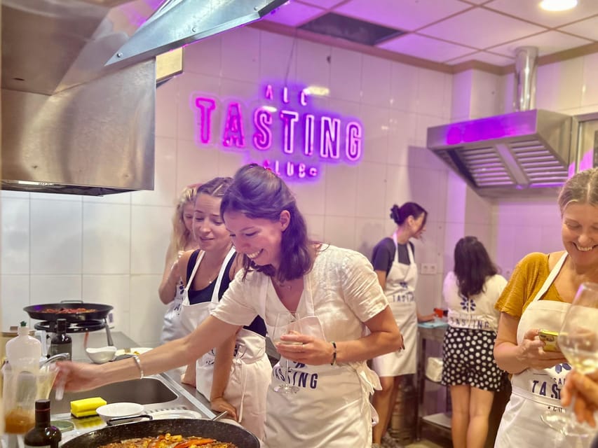 Alicante Paella Cooking Class, Tapas, Drinks and Market - The paella lineup: meat, seafood, and vegetarian/vegan arroz de Alicante