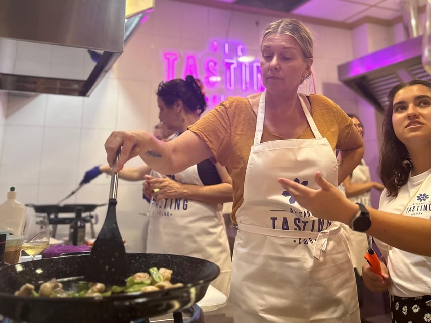 Alicante Paella Cooking Class, Tapas, Drinks and Market - Should you book this Alicante paella class?