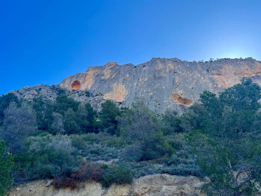 Alicante: Spain's highest cave with transfer included - Private transfer from the Alicante coast: less hassle, more time for the sights
