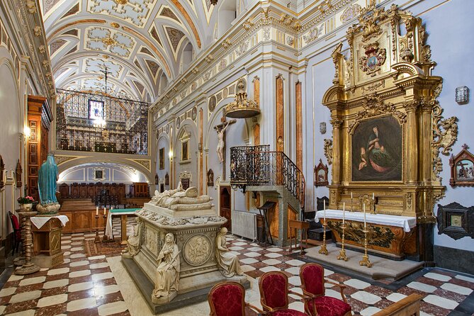All-Inclusive Day Trip to Toledo with Priority Entry 7 Monuments - Monasterio de San Juan de los Reyes: Power, Politics, and a Quick Stop That Adds Color
