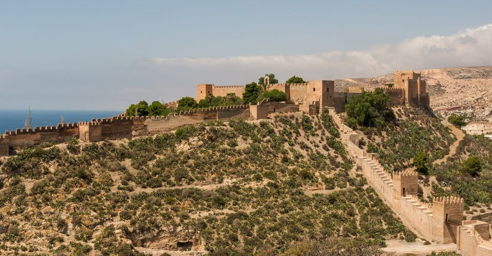 Almeria: Alcazaba Guided Tour - Meeting point at the Conjunto Monumental: how to start without stress