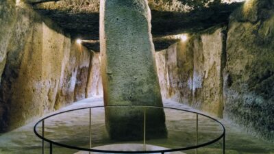 Antequera: Dolmens and El Torcal Tour with Transfer - Pickup at Puerta de Estepa: simple logistics for a smooth 4 hours