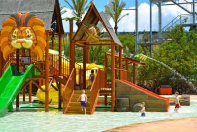 Aqua Natura Water Park Admission Ticket in Benidorm - The family layout: parents get breathing room