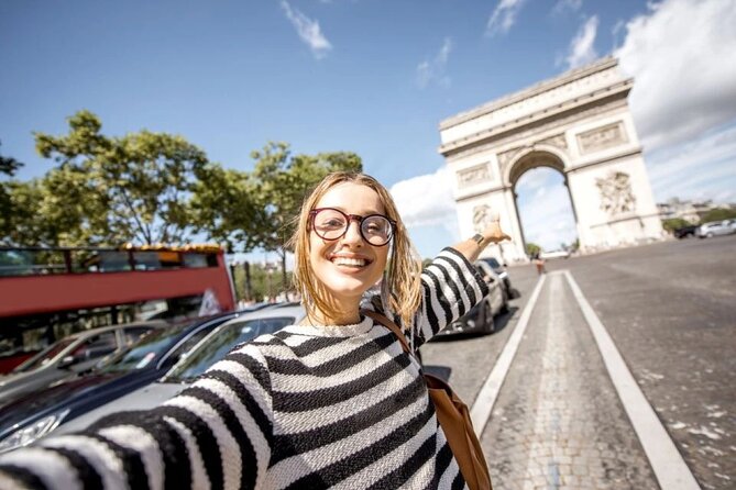 Arc de Triomphe and Seine River Cruise - Seine River Cruise From Eiffel Tower Pier: Sit back and watch Paris slide by