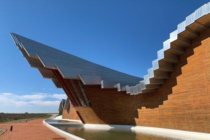 Architectural Rioja Small Group Wine Tour with Lunch from Bilbao - Value for the price: what $296.30 is really paying for