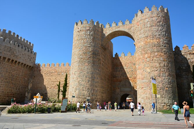 Avila and Segovia private day trip with hotel pick up from Madrid - Lunch in Segovia: A Break You Should Plan, Not Chance